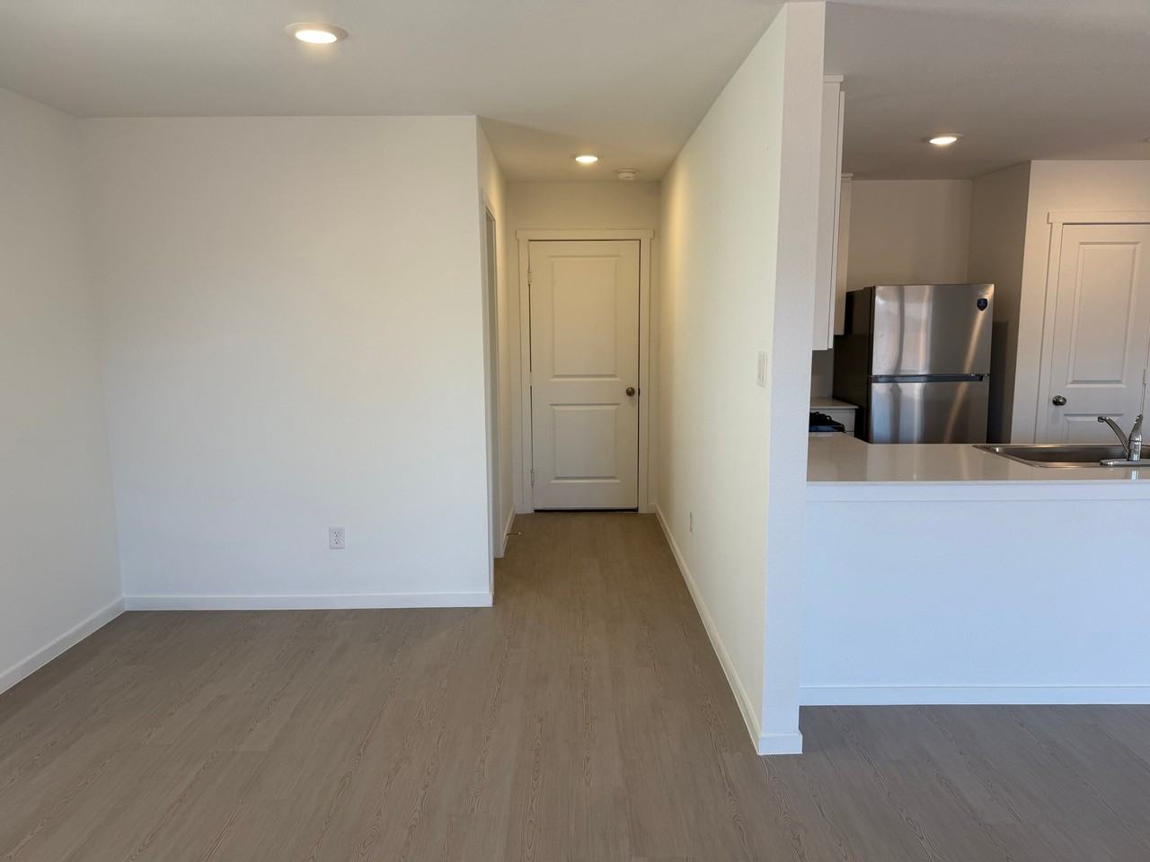 1503 Good Prairie Ave - Photo 6 of 20