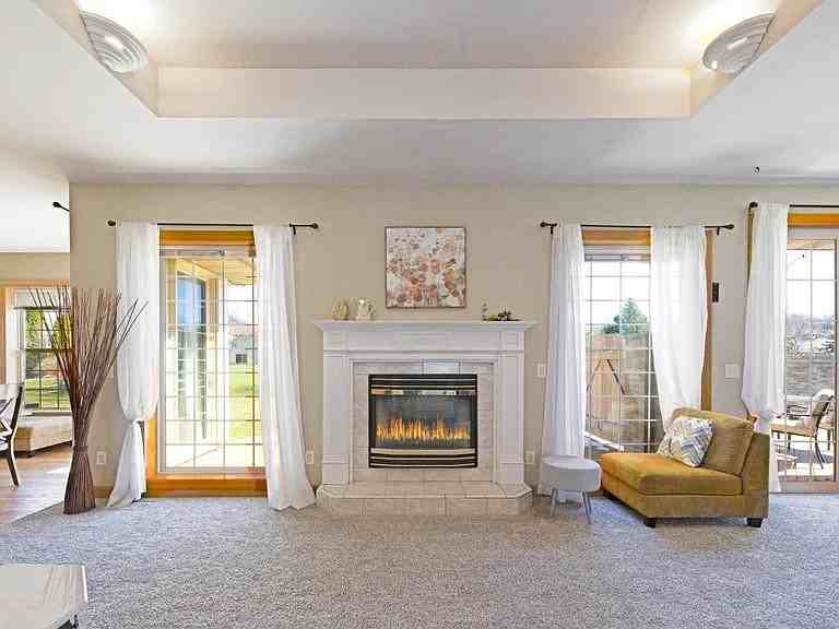 1805 Red Tail Dr - Photo 4 of 20