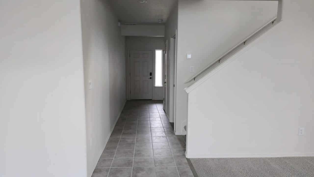 5 Patty Cir - Photo 2 of 20