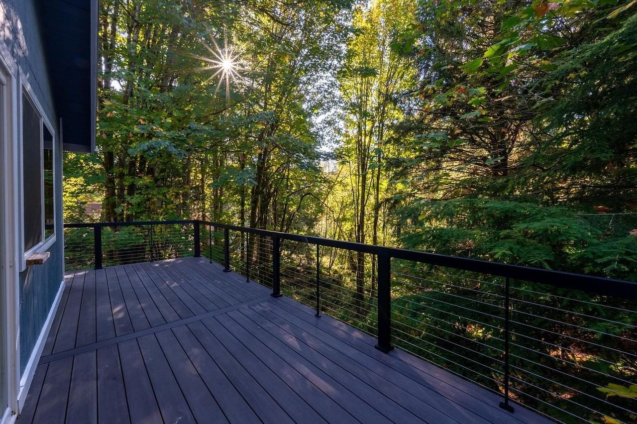 136 Windward Dr - Photo 2 of 20