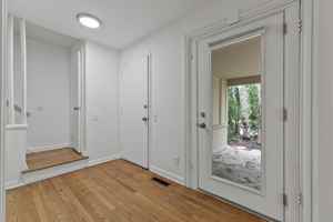 featured image of 1037 Putney St