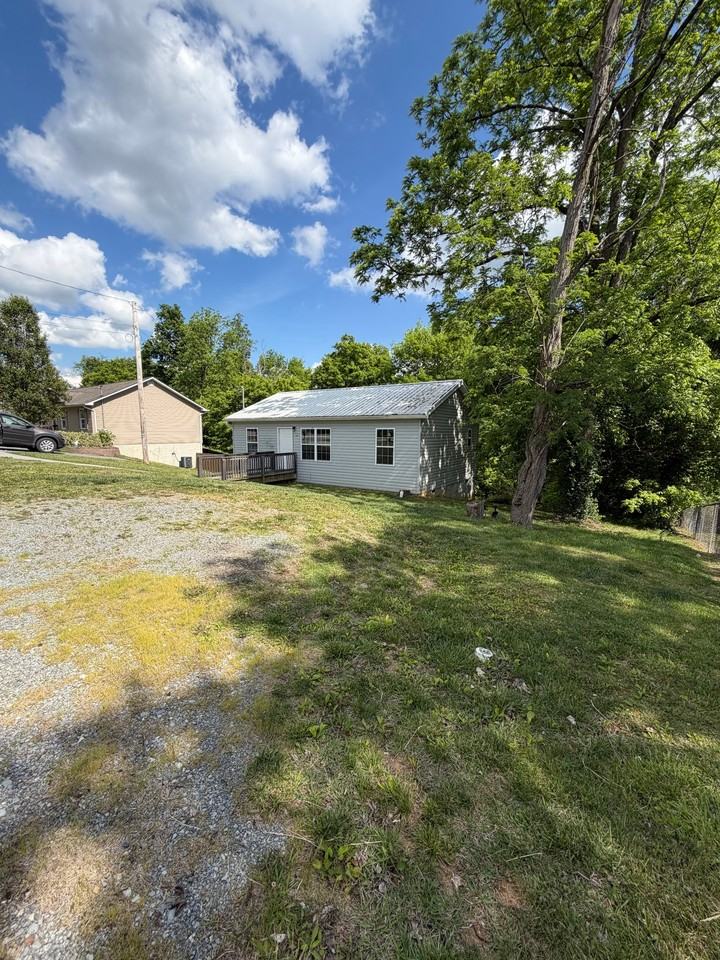 144 Faith Cir - Photo 6 of 11