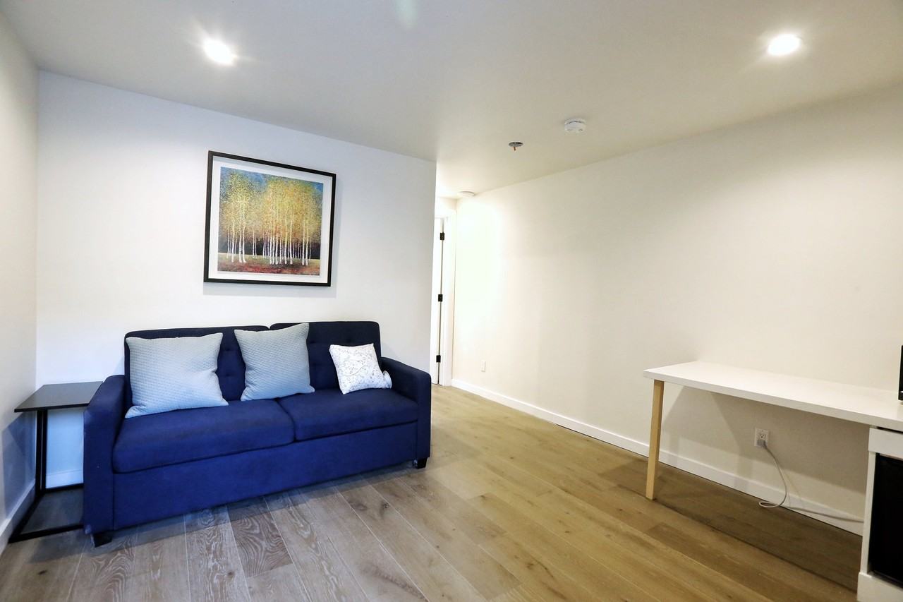 756 Potrero Ave - Photo 3 of 7