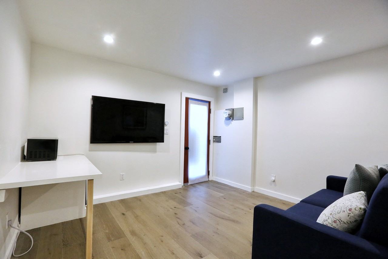 756 Potrero Ave - Photo 6 of 7