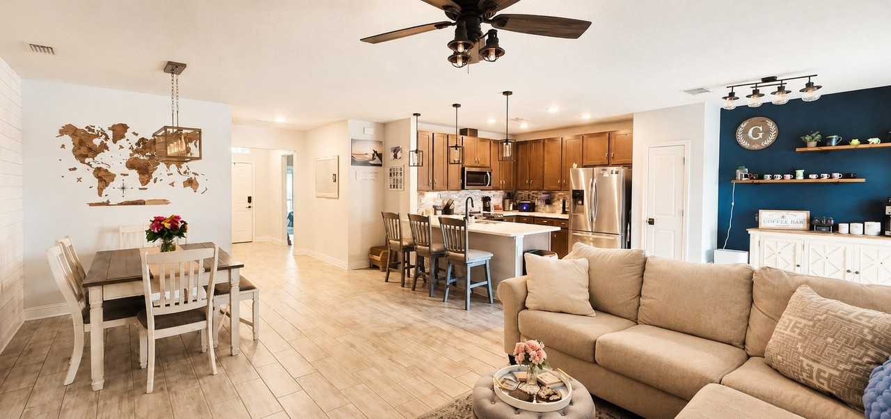 4815 Windy Hammock Way - Photo 4 of 20