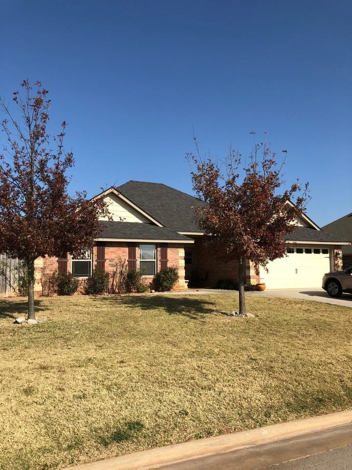 1308 Saddle Rock Dr - Photo 2 of 10