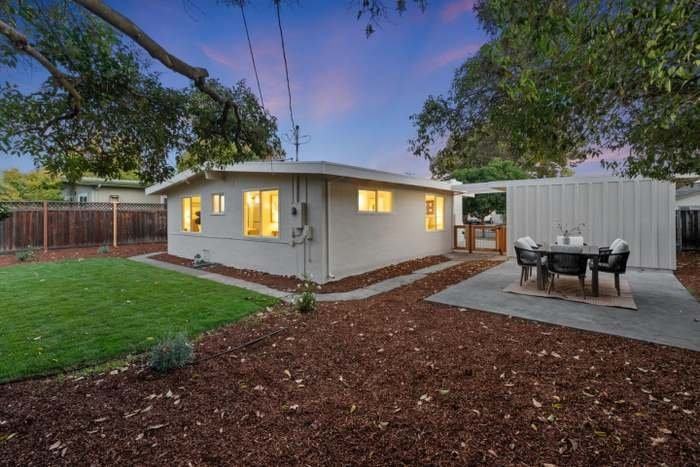 2331 Castro Pl - Photo 2 of 20