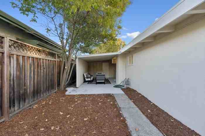 2331 Castro Pl - Photo 3 of 20