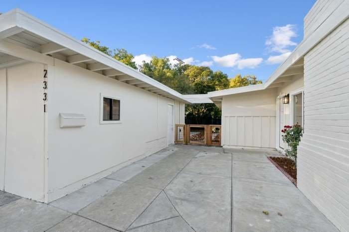 2331 Castro Pl - Photo 4 of 20