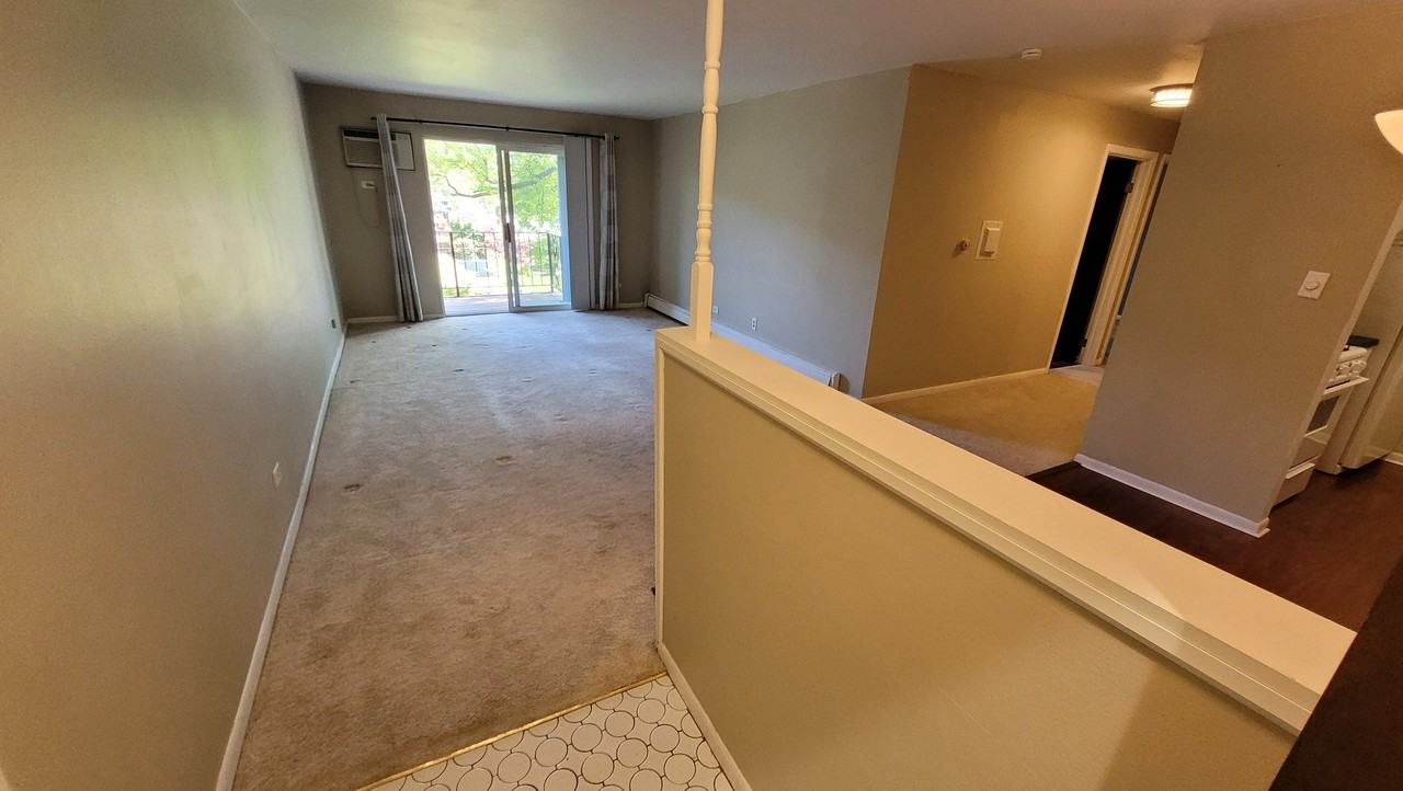 580 Mesa Dr #201 - Photo 2 of 20
