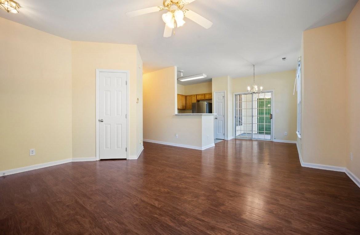 1511 Kudrow Ln - Photo 2 of 4
