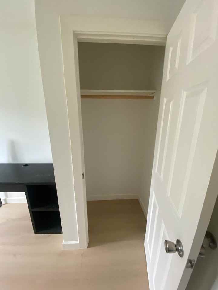 2480 Virginia St #4 - Photo 6 of 20