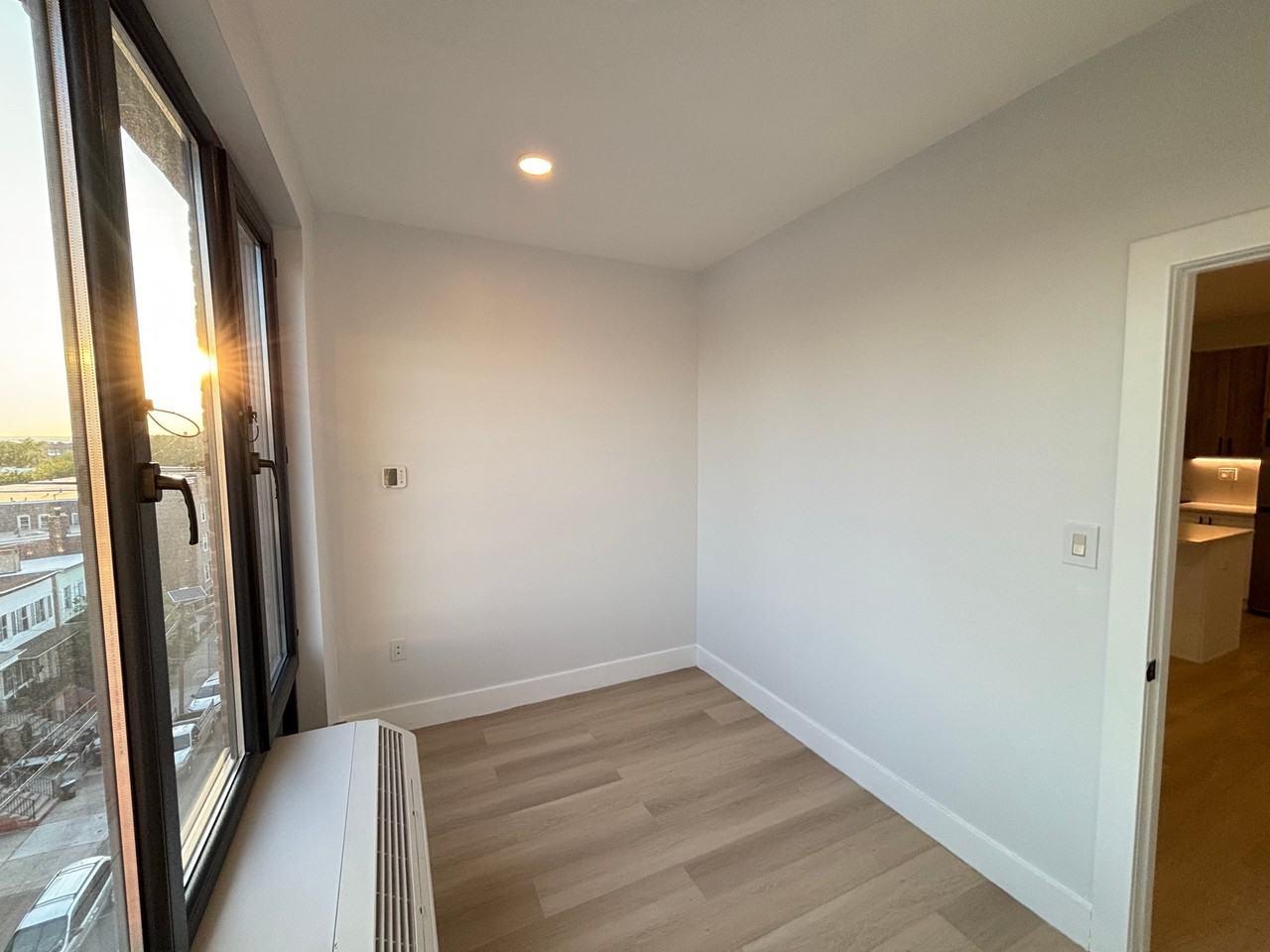 316 Forrest St - Photo 7 of 11