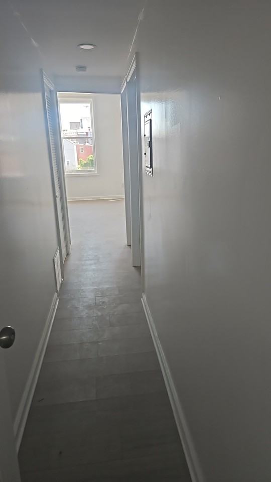 246 E Hanover St #1 - Photo 4 of 17