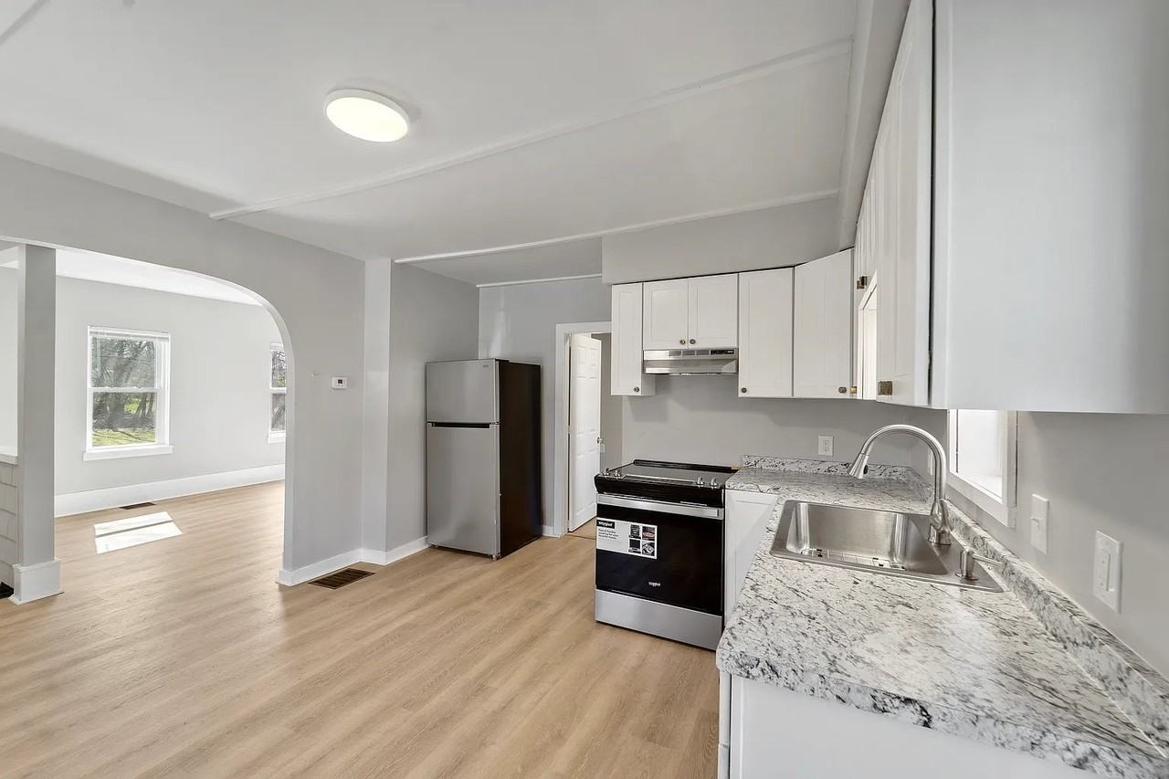 21 Union St - Photo 2 of 13