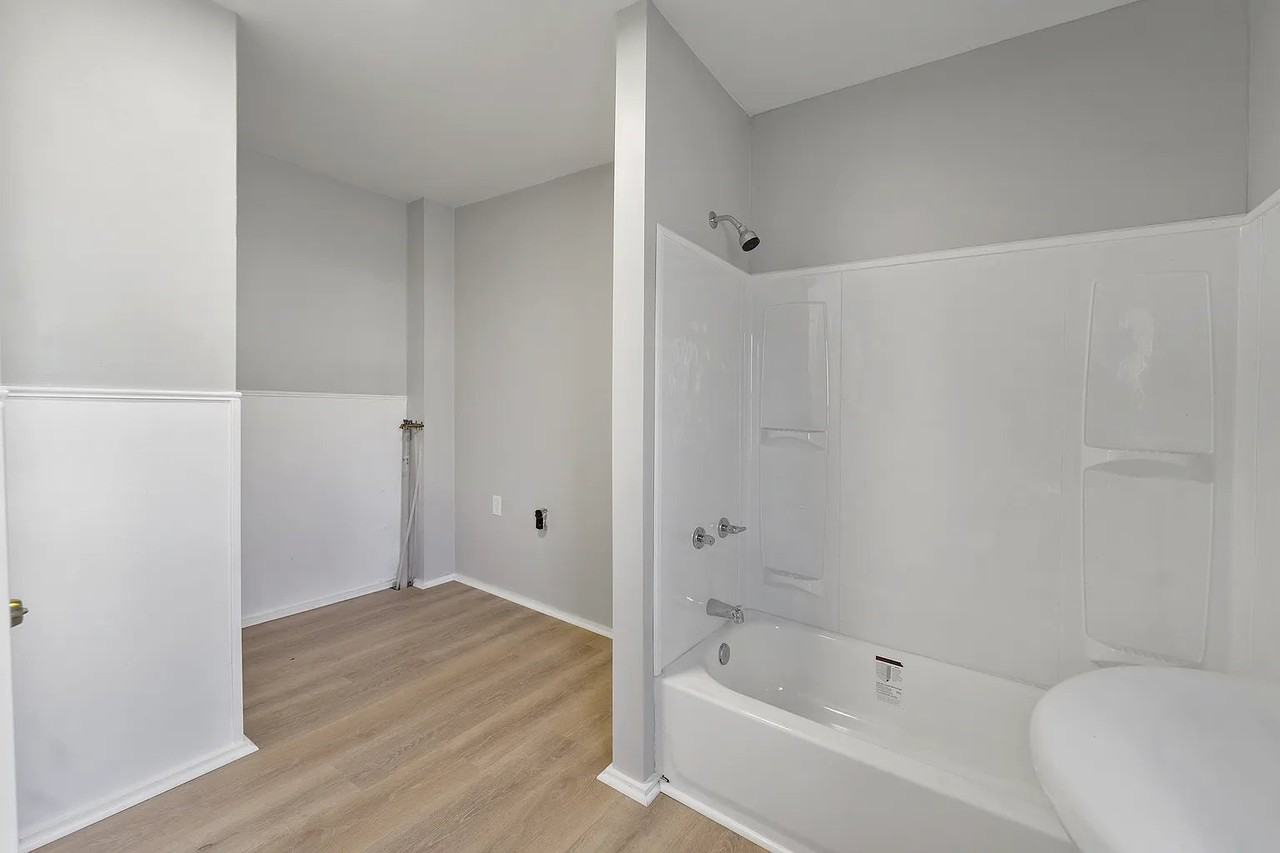 21 Union St - Photo 5 of 13