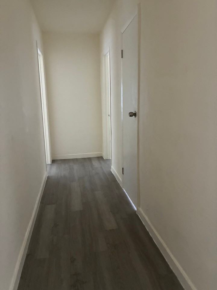 3118 Sw 22nd Ter - Photo 2 of 15