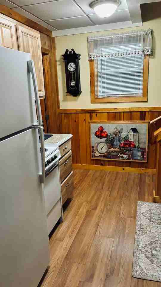 100 Winn Rd - Photo 7 of 10