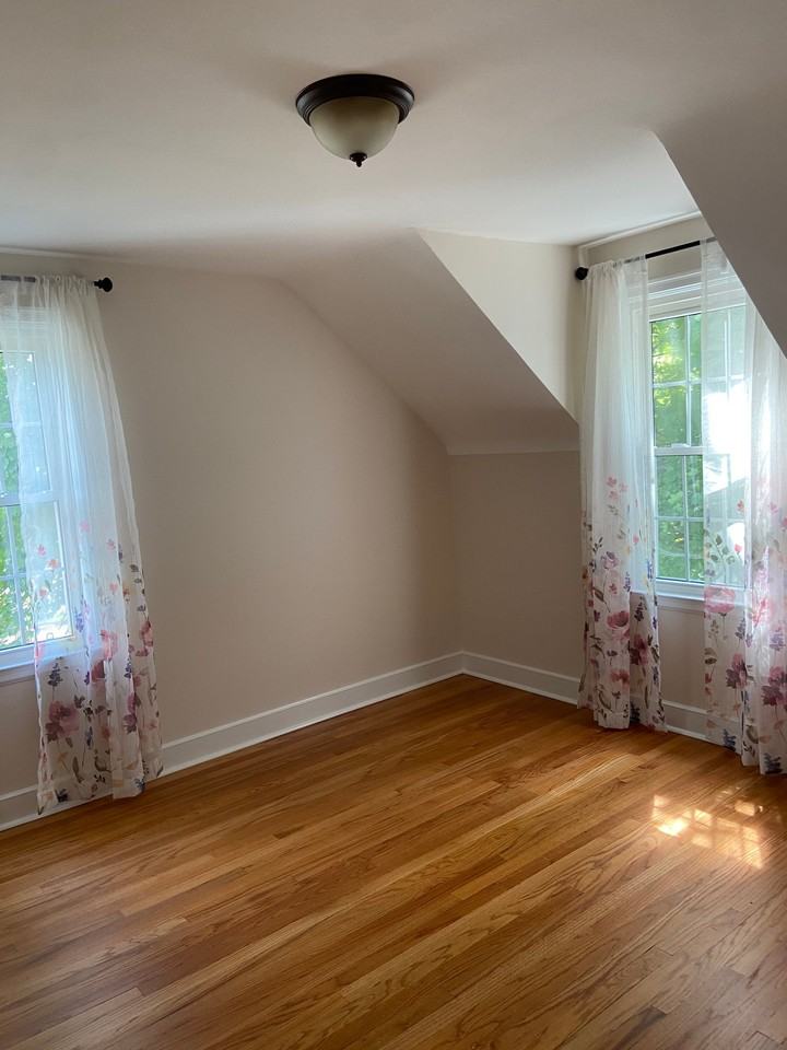 517 Broad St - Photo 5 of 15