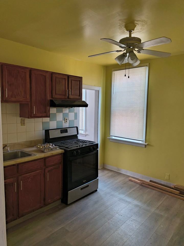 5002 N 10th St #2 - Photo 3 of 6