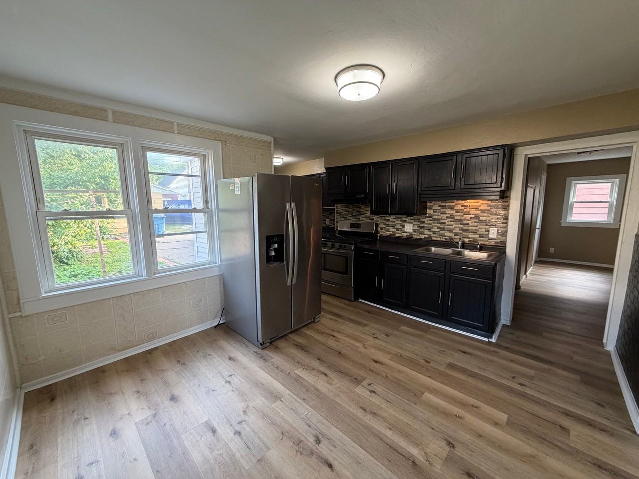 512 16th Ave - Photo 7 of 16