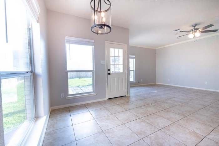 1039 N Teal Estates Cir - Photo 3 of 19