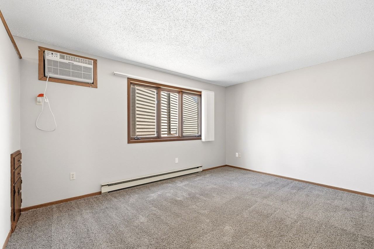 Westridge Apartments - Photo 5 of 46