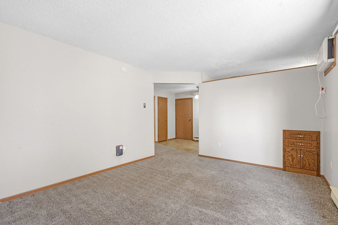 Westridge Apartments - Photo 6 of 46