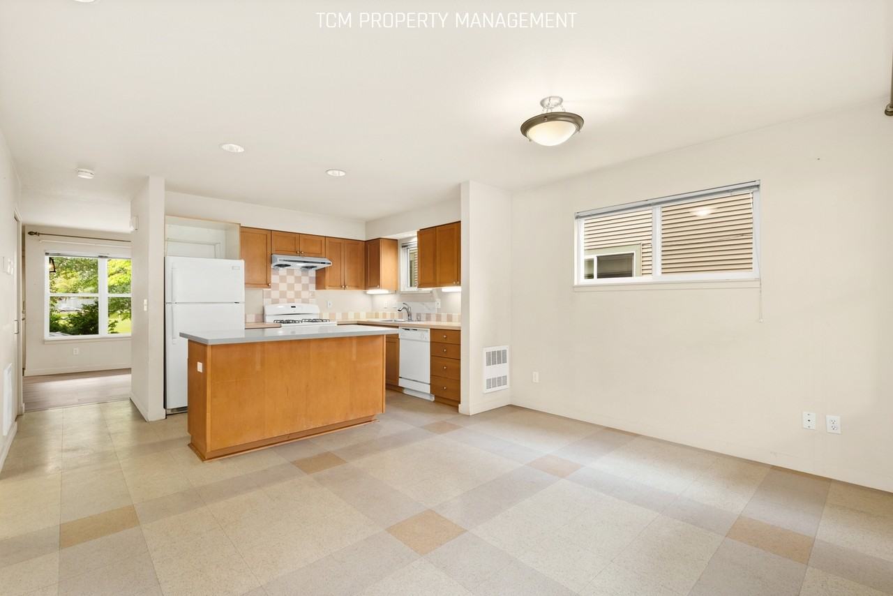 2954 S Frontenac St #2954 - Photo 7 of 23