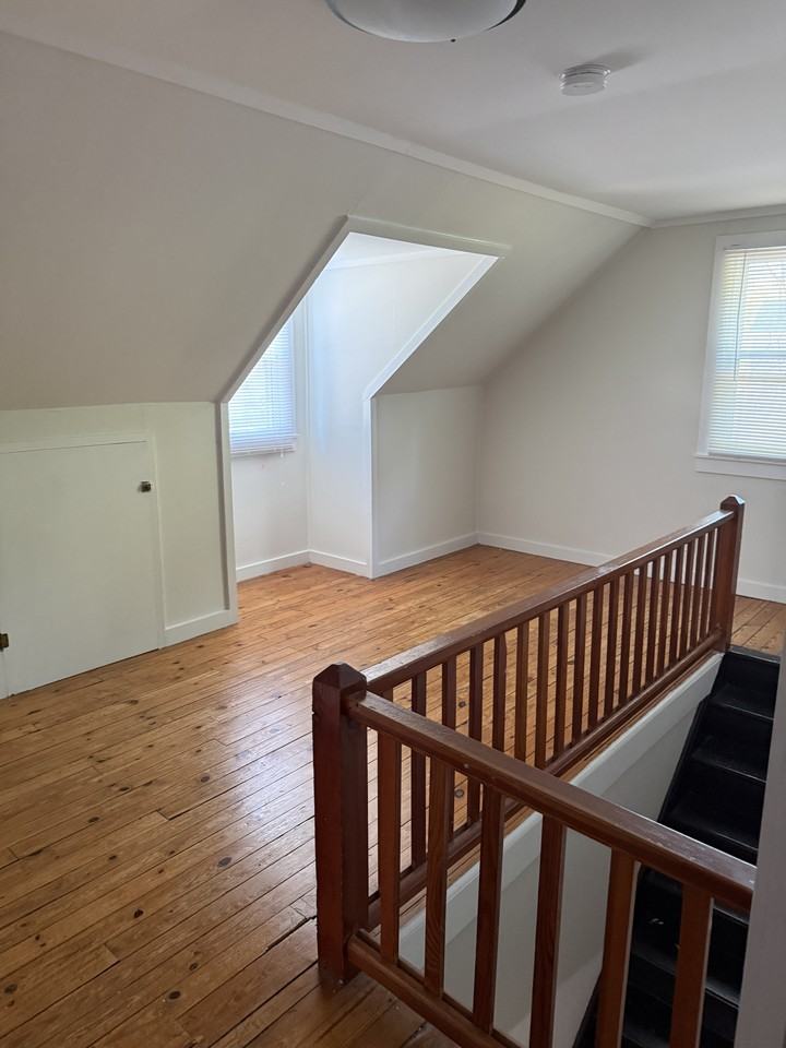216 Brandon Rd #NA - Photo 3 of 10