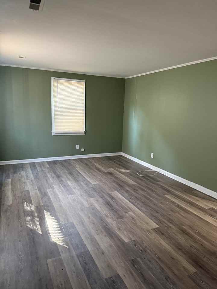 216 Brandon Rd #NA - Photo 6 of 10
