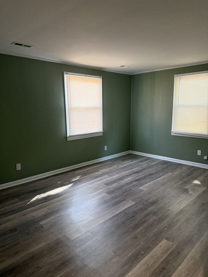 216 Brandon Rd #NA - Photo 7 of 10