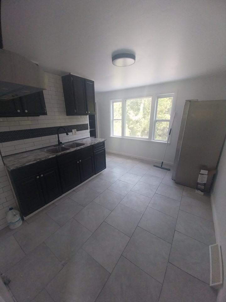 267 Berlin Rd #NA - Photo 3 of 12