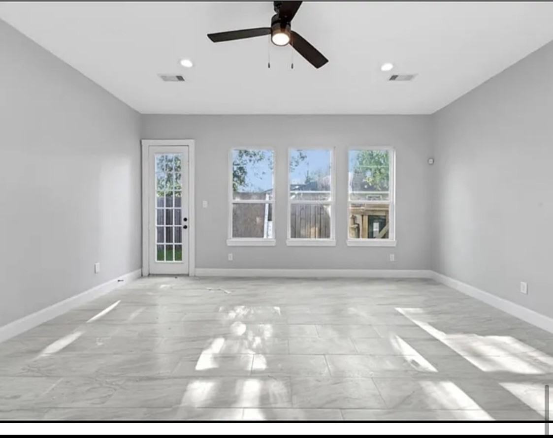 2116 Sam Wilson St #NA - Photo 4 of 14