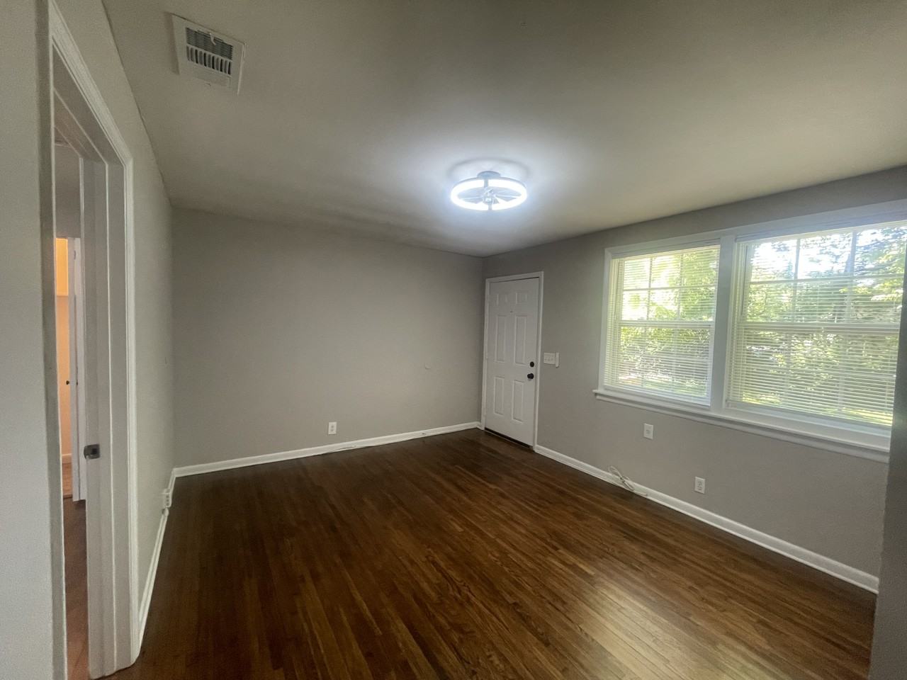 2425 Chapel Ave #B - Photo 7 of 24