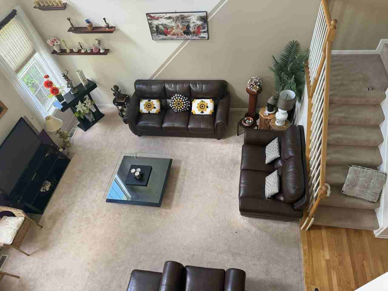 284 Jennifer Ct - Photo 2 of 21