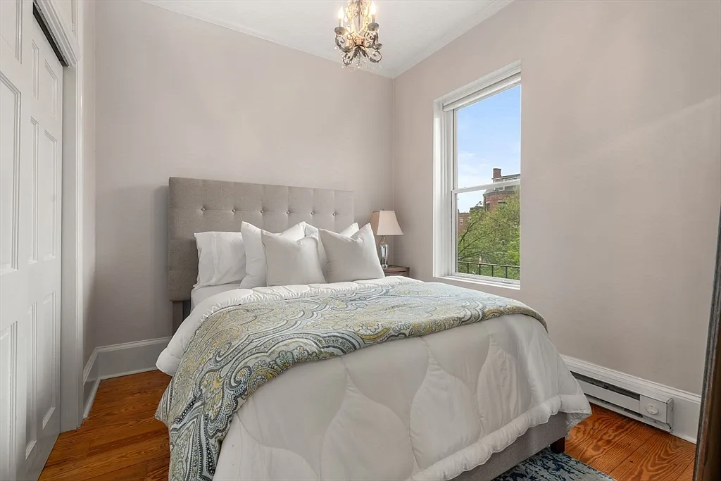 668 Tremont St #3 - Photo 4 of 6