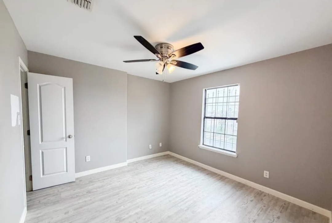 3701 N Arroyo Park Ln #2 - Photo 2 of 8