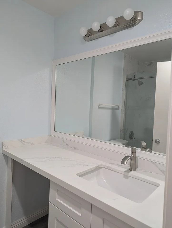 8308 Regents Rd - Photo 5 of 11