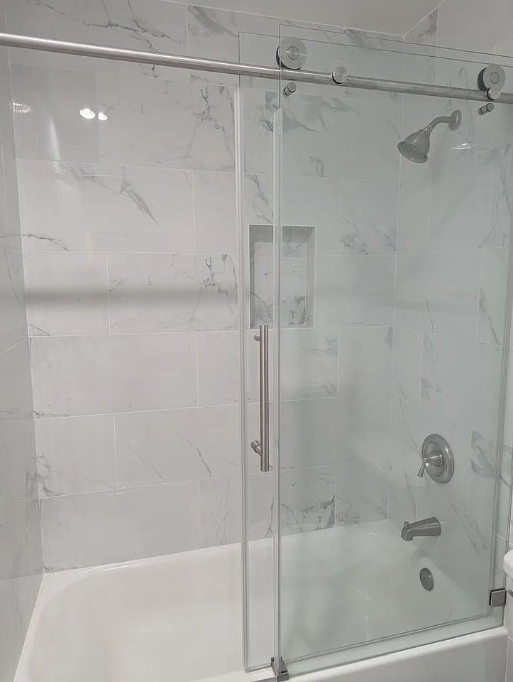 8308 Regents Rd - Photo 6 of 11