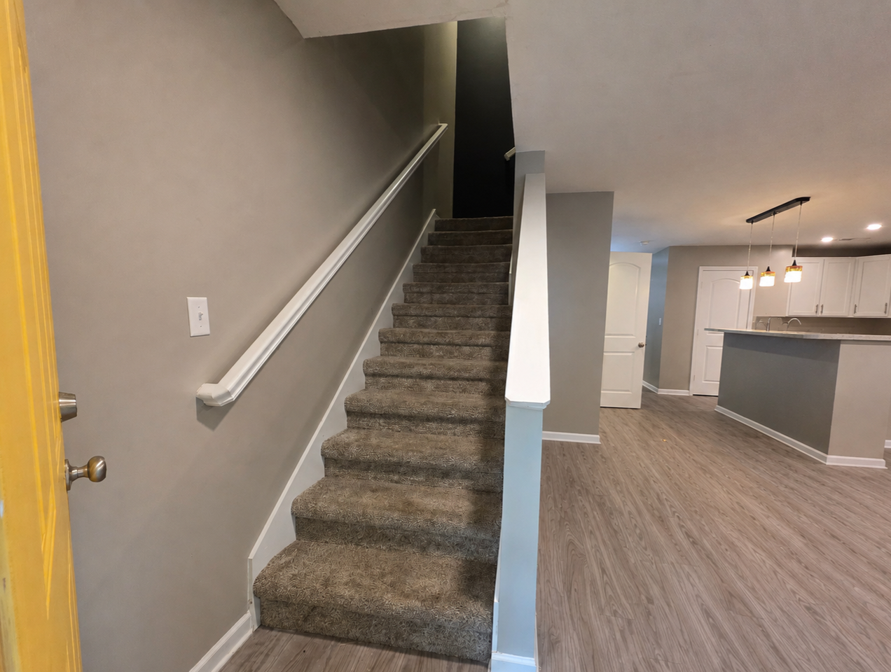 1900 Bernhurst Dr #NA - Photo 2 of 14