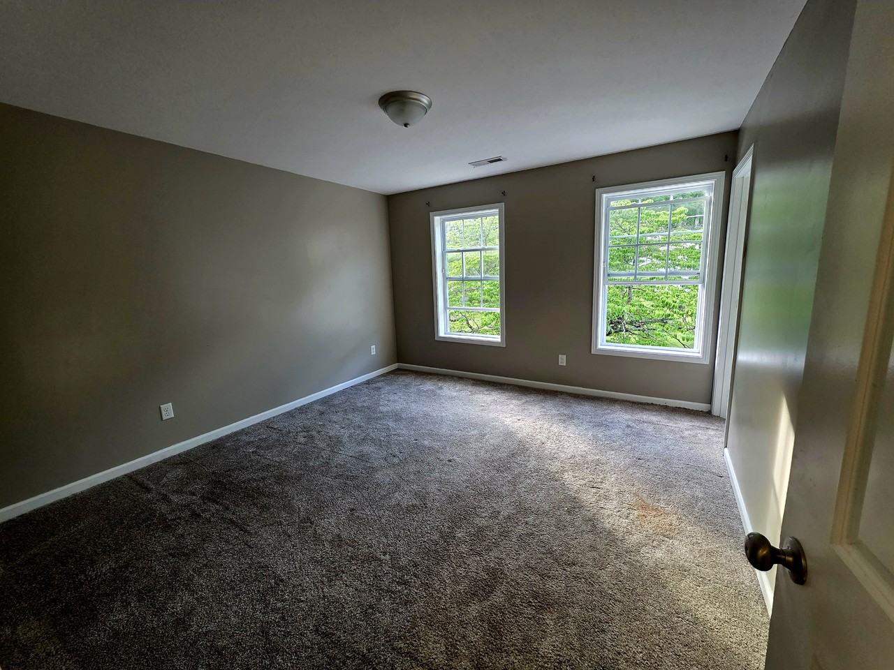 1900 Bernhurst Dr #NA - Photo 3 of 14