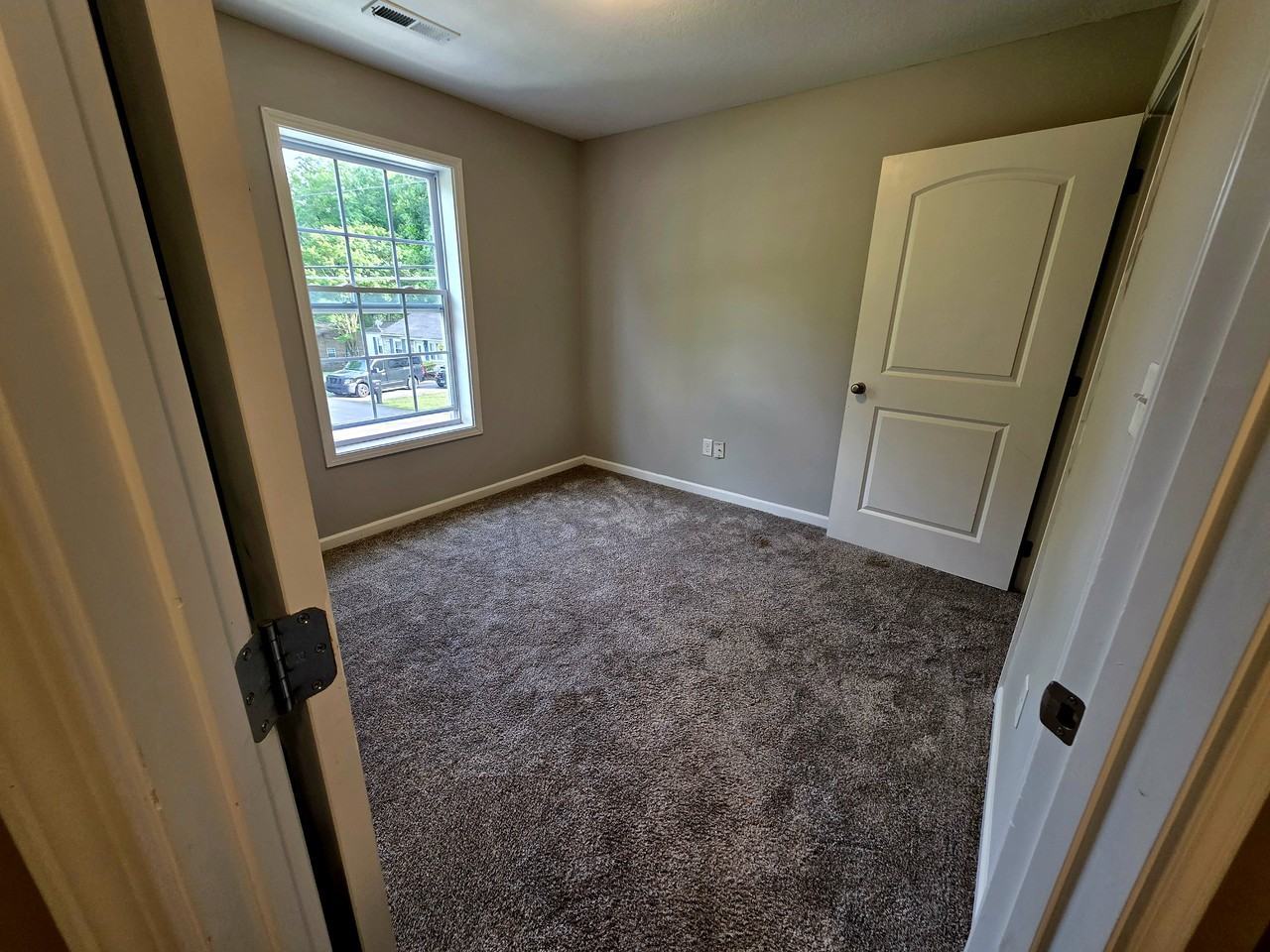 1900 Bernhurst Dr #NA - Photo 5 of 14