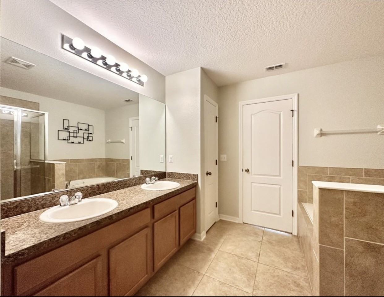 Rutherford Pl #5517 - Photo 4 of 10