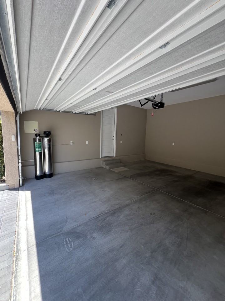 11361 Gravitation Dr - Photo 4 of 50
