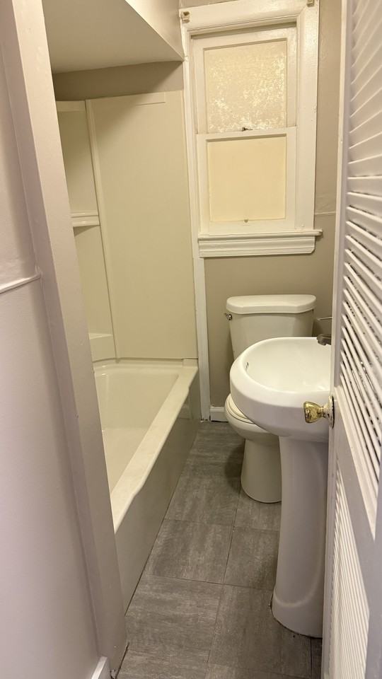164 W Tilghman St - Photo 5 of 14