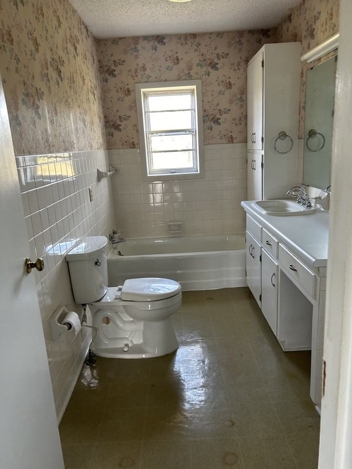 1411 Highway 156 #NA - Photo 7 of 14