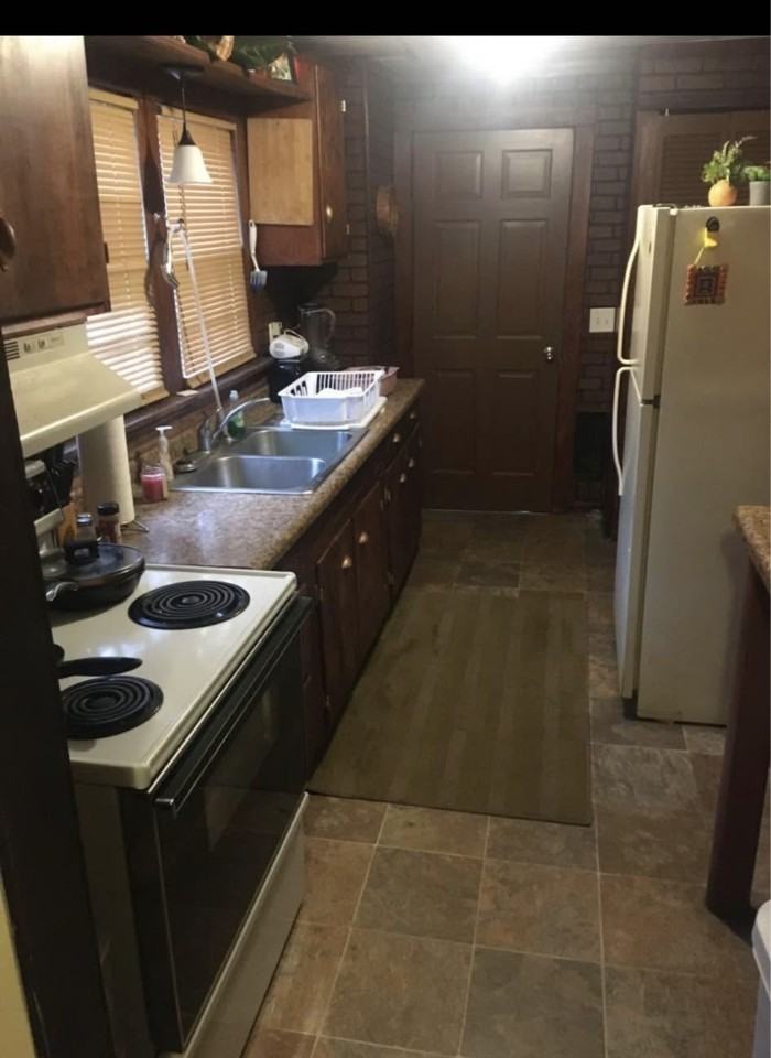 2218 E 6th St #NA - Photo 4 of 5