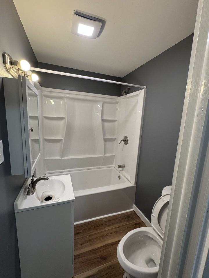 16 E Washington St #1 - Photo 2 of 7