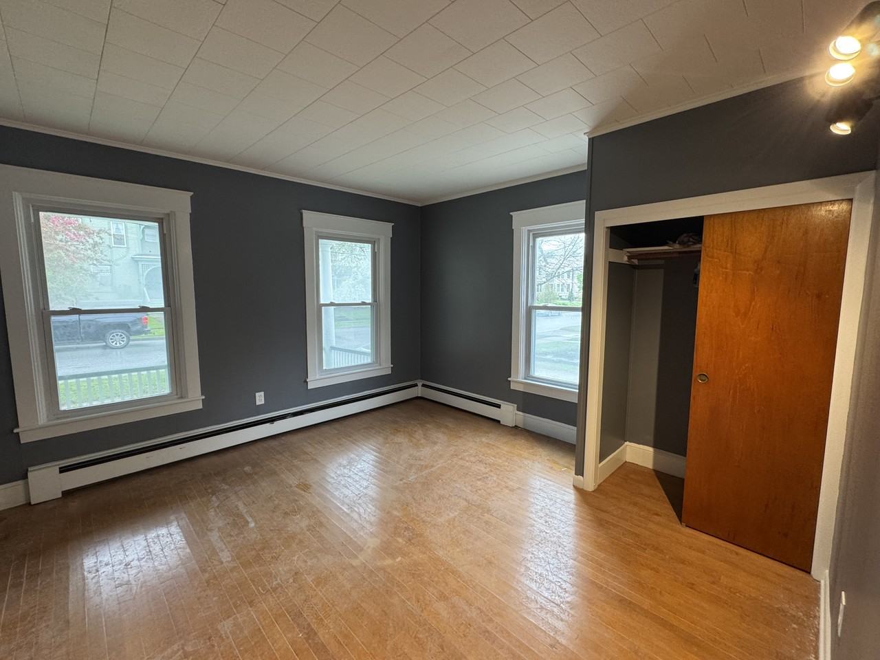 16 E Washington St #1 - Photo 5 of 7